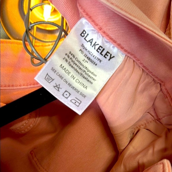 Blakely Pink distressed Jeans - Picture 8 of 11
